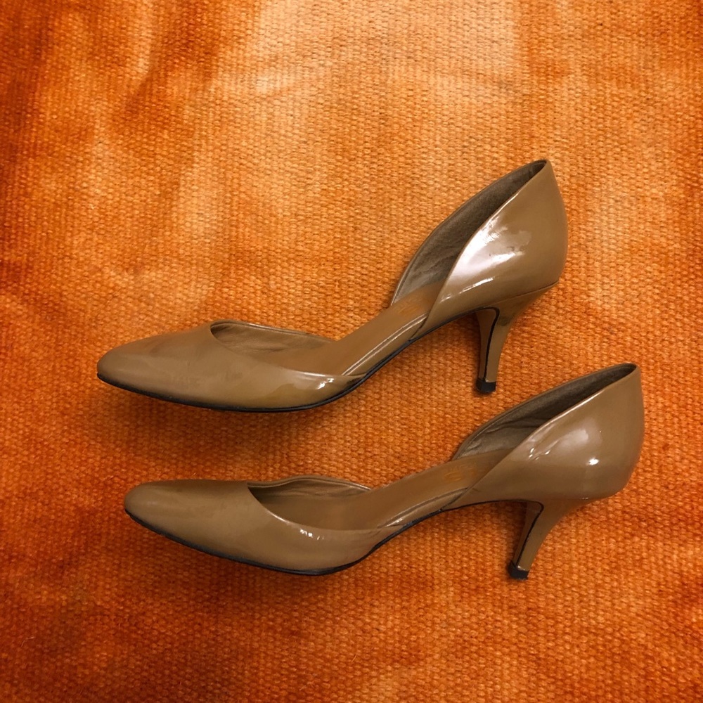 Nude Michael Kors kitten heels